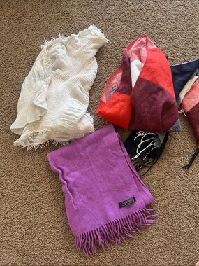 La Fiorentina Purple Scarf with White and Red Accent Wraps